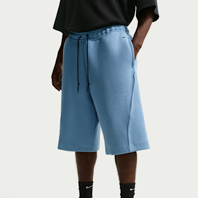 Nike Tech Men's Oversized Fleece Shorts. Nike.com